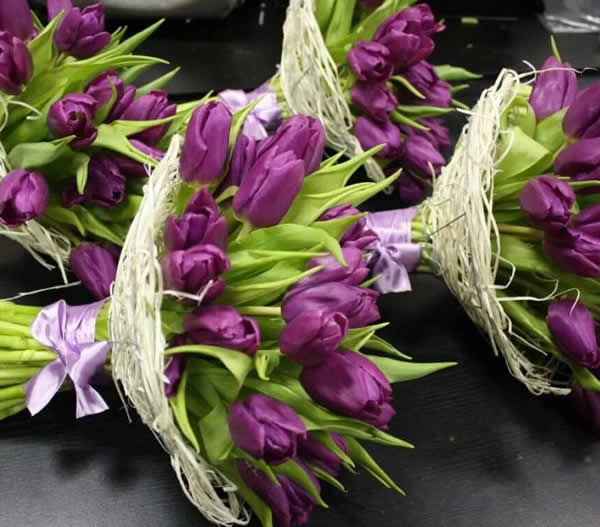 Букет тюльпанов на восьмое марта