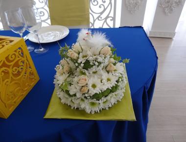 Цветы для украшения свадьбы. Композиция от мамы