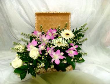Цветы в коробке «Цветение»