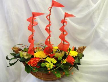 Корабль из цветов «Паруса рассвета»