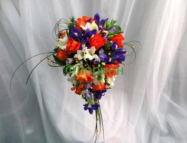 Свадебный каскадный букет «Оранжево-синий»