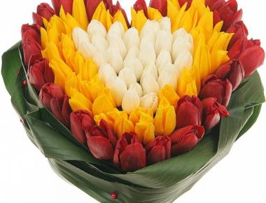 Цветы на 14 февраля «Тюльпановое сердце»