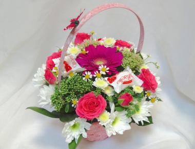 Цветы в корзине «Красочное мгновение»