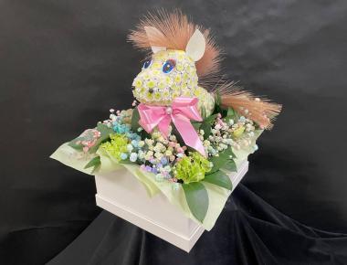 «В яблоках» Лошадка из цветов