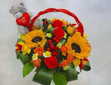 Корзина цветов на 14 февраля «Солнце любимой 1»