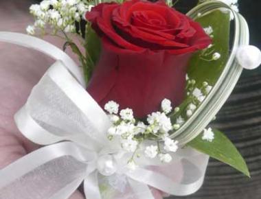 Бутоньерка для жениха «Красная роза 2»