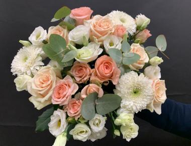 Букет невесты с розами«Цвета благородства»