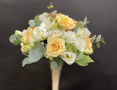 Свадебный букет невесты роз «Владелица сердец»