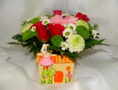 Композиция с цветами «Пчелка трудяга»