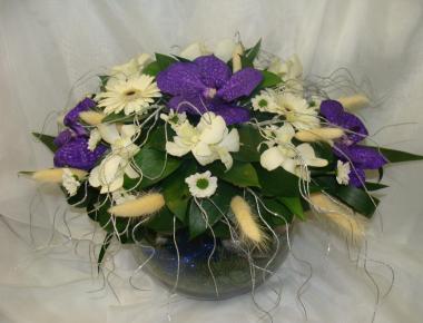 Композиция из цветов «Шар загадок»