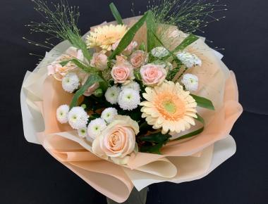 Букет цветов «Легкий поклон»