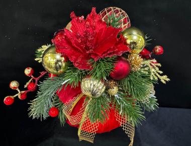 Новогодняя композиция «Бархатный шар зимы 3»