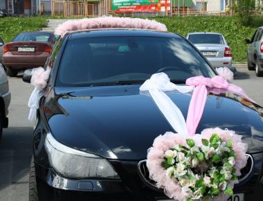 Цветы для украшения машины на свадьбу «Мария»