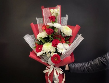 Букет «Вспышка страсти» 