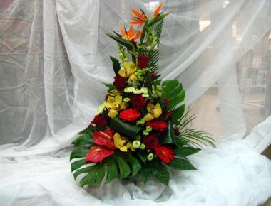 Композиция из цветов «Птицы счастья»