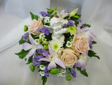 Композиция из цветов «С днем ангела»