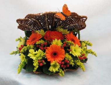 Композиция из цветов врачу «Сокровище»