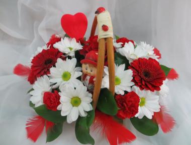 Цветы на 14 февраля «Для любимых дам»