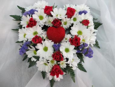 Композиция из цветов «Искры любви»