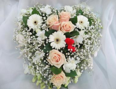 Композиция из цветов «Искра любви»