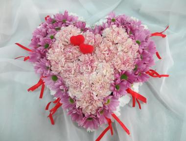 Сердце из цветов на 14 февраля «Всё для любимой»