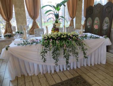 Цветы для украшения свадебного стола «Денис»