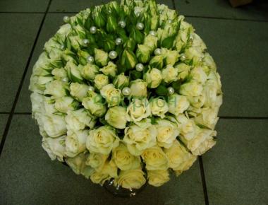 Круглый букет невесты из роз «Белый»