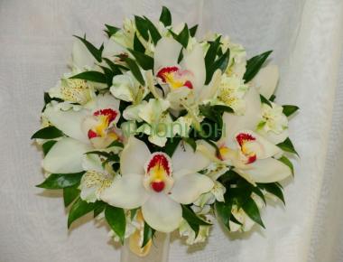 Свадебный букет с орхидеей «Шар»