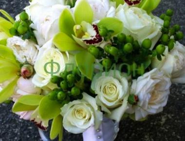 Букет невесты с орхидеей «Зеленый взор»