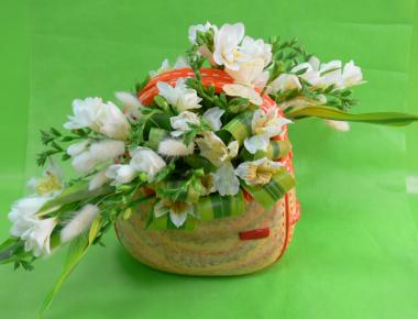 Композиция из цветов «Сумочка»