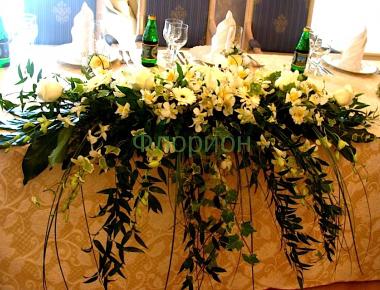 «Бельэтаж» Свадебный стол «Белые розы»