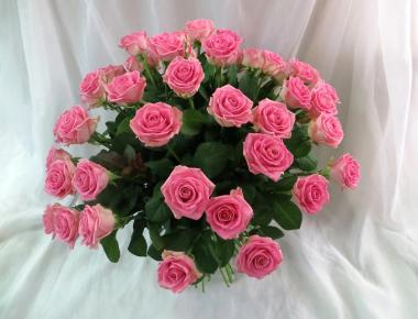Букет цветов «51 розовая роза»
