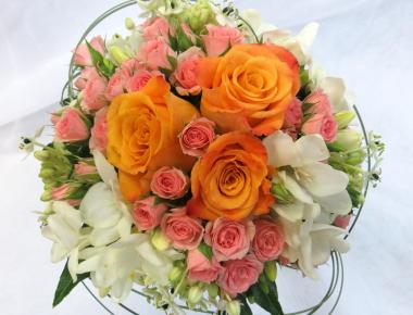 Букет невесты из роз «Яблони в цвету»