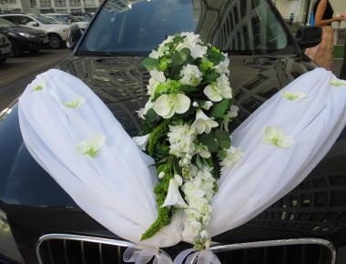 Цветы для украшения машины на свадьбу «Стрела» (А)