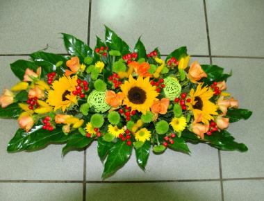 Композиция из живых цветов «Яркость»