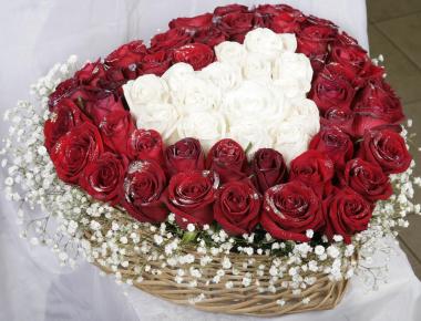 Сердце из цветов на 14 февраля «Гармония любви»