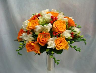 Свадебный букет из роз «Оранжевый круг»