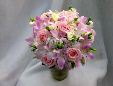 Букет невесты с орхидеями «Розовая сфера»