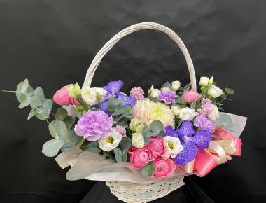 Корзина из цветов «И день настал»