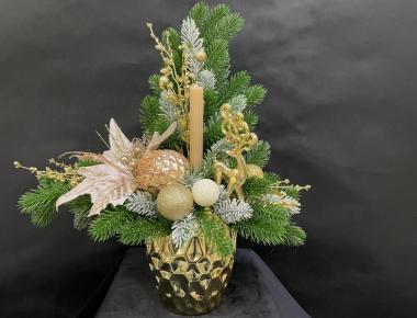 Новогодняя  композиция со свечами «Золотой рога»