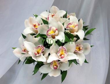 Букет невесты с орхидеями «Белая экзотика»