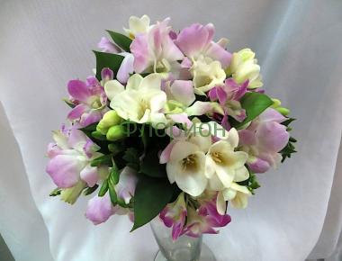 Букет невесты с орхидеями «Розовый звон»