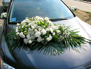 Цветы для украшения свадебной машины «Белизна»