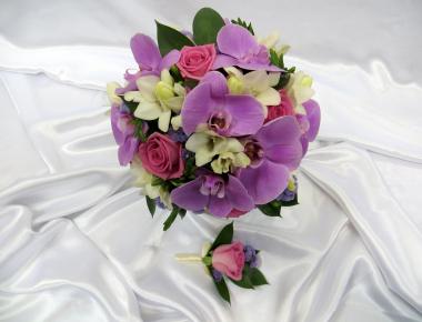 Букет невесты из орхидей «Незабудка»