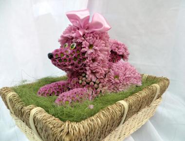 Игрушка из цветов «Розовая собачка»