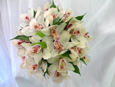 Букет невесты из орхидей «Звездный шар»