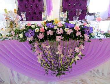 Композиция на свадебный стол «Сиреневый сад»