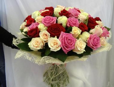 Букет роз «Разноцветье»