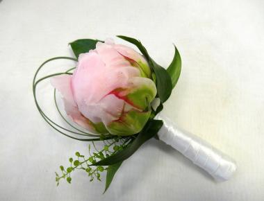 Бутоньерка для жениха «Розовый день»