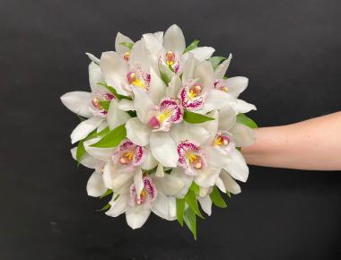 Свадебный букет из орхидей «Звездное кружево»